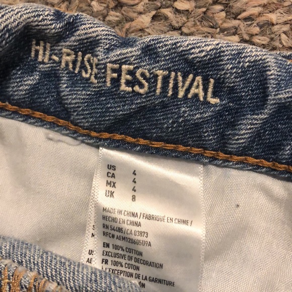 American Eagle Outfitters High Rise Festival Light Wash Ripped Denim Shorts 4 - Picture 10 of 10